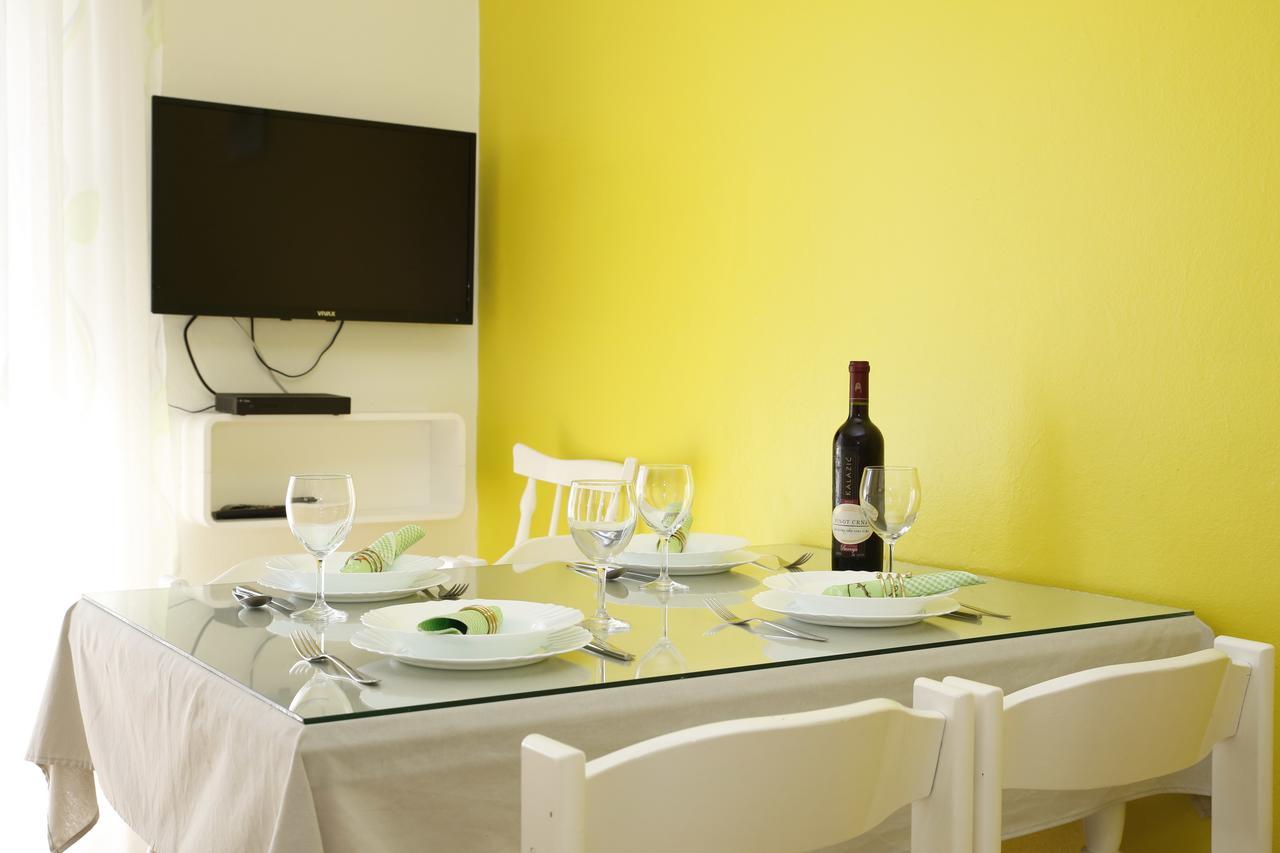 Apartment Lambasa Vodice Eksteriør bilde